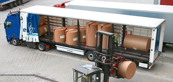 Bezpieczny Sposób Transportu Papieru | Omida Logistics